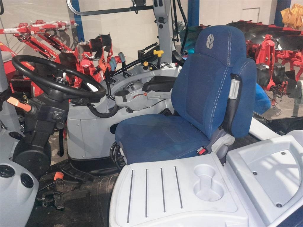New Holland T7.195S STAGE V - Traktors: foto 5 New Holland T7.195S STAGE V - Traktors: foto 5