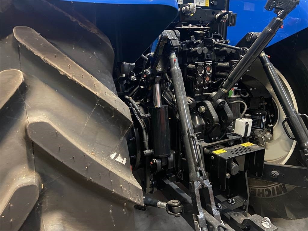 New Holland T7.215S STAGE V - Traktors: foto 3 New Holland T7.215S STAGE V - Traktors: foto 3
