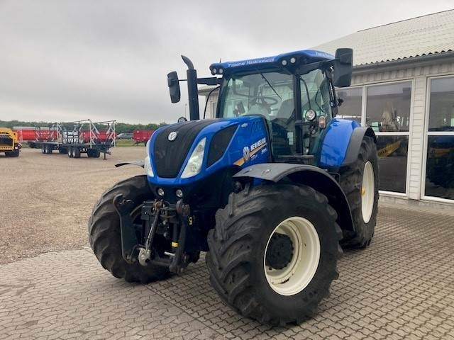 New Holland T7.270 AC MY 18 - Traktors: foto 5 New Holland T7.270 AC MY 18 - Traktors: foto 5
