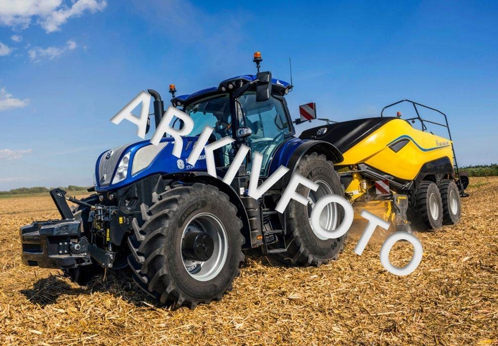 New Holland T7.300 AC NEWG - Traktors: foto 1 New Holland T7.300 AC NEWG - Traktors: foto 1