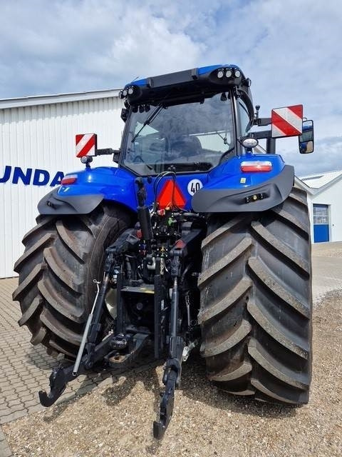 New Holland T8.435 PLMI UC ST. V  - Traktors: foto 2 New Holland T8.435 PLMI UC ST. V  - Traktors: foto 2