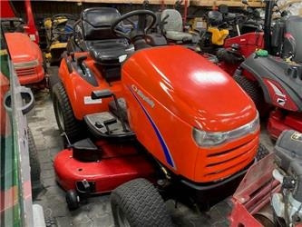 Simplicity LEGAZY 24,5HK DIESEL - Zāles pļāvējs: foto 1 Simplicity LEGAZY 24,5HK DIESEL - Zāles pļāvējs: foto 1