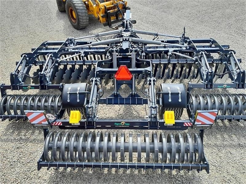 Agro - TOM 6 Meter discharve - Disku ecēša: foto 1 Agro - TOM 6 Meter discharve - Disku ecēša: foto 1