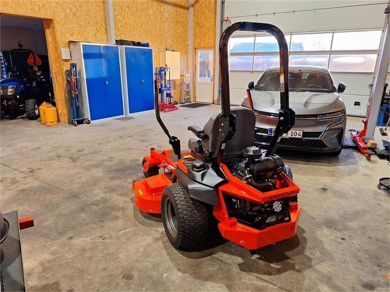 Ariens Zenith 60" SD - Komunālais traktors: foto 3 Ariens Zenith 60" SD - Komunālais traktors: foto 3