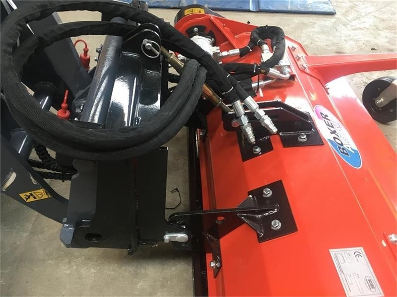 - - - Boxer 130 hydro - Pļaujmašīna-smalcinātājs: foto 3 - - - Boxer 130 hydro - Pļaujmašīna-smalcinātājs: foto 3