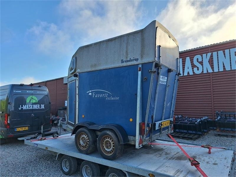 Brenderup 33 K HESTETRAILER - Zirgu piekabe: foto 4 Brenderup 33 K HESTETRAILER - Zirgu piekabe: foto 4