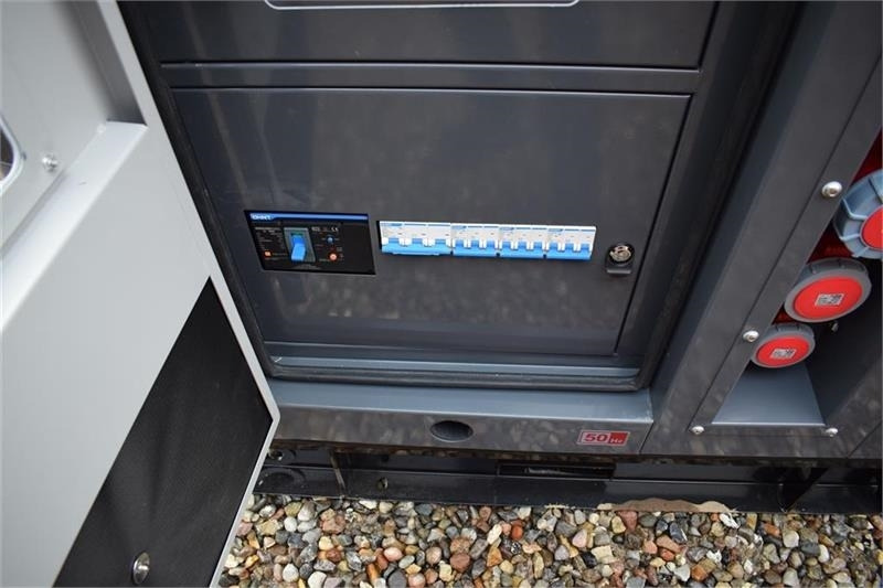 Elektroģenerators Cummins 88 KvA: foto 7