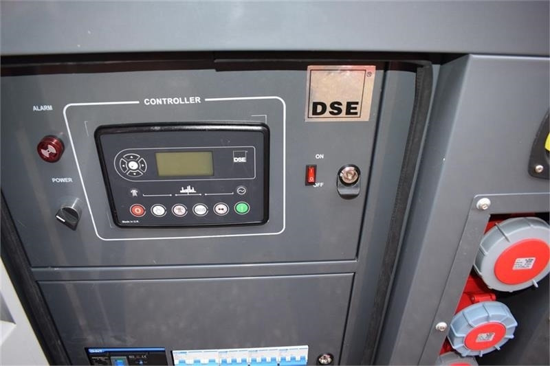 Elektroģenerators Cummins 88 KvA: foto 6