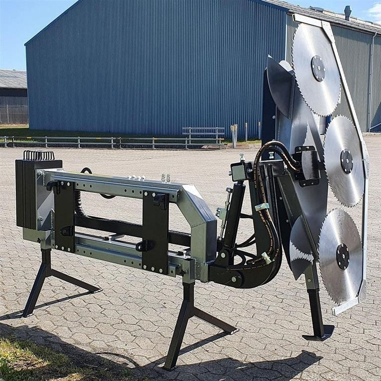 Dk-Tec - Pļaujmašīna-smalcinātājs/ Mulčētājs: foto 2 Dk-Tec - Pļaujmašīna-smalcinātājs/ Mulčētājs: foto 2