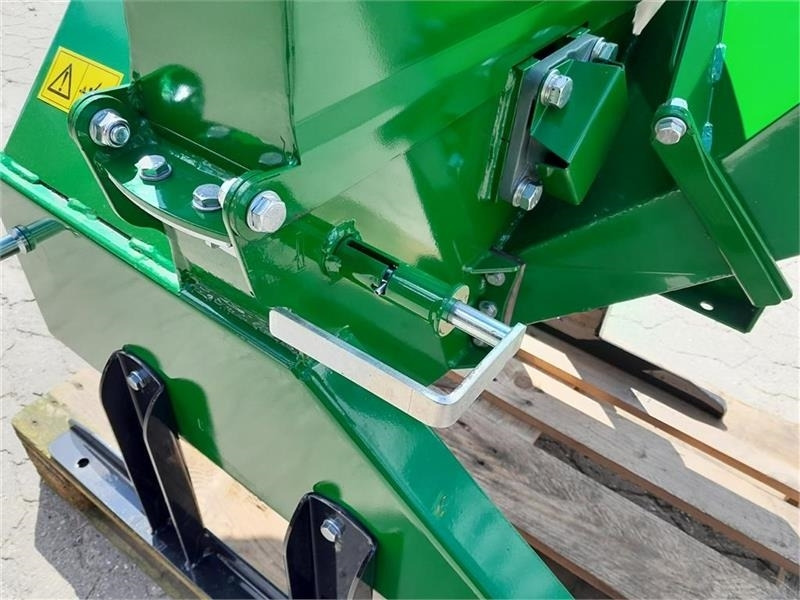 Dk-Tec - Šķeldotājs: foto 4 Dk-Tec - Šķeldotājs: foto 4