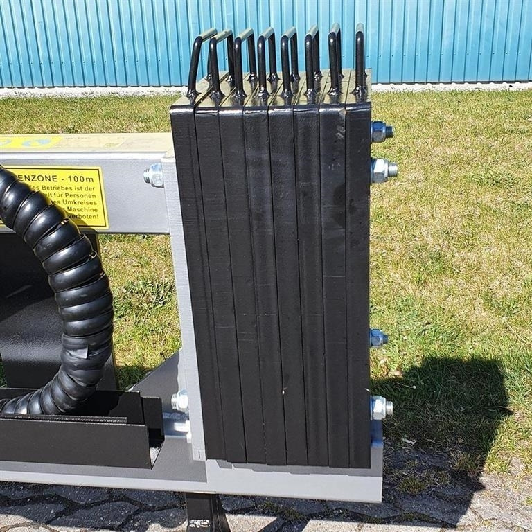 Dk-Tec - Pļaujmašīna-smalcinātājs/ Mulčētājs: foto 4 Dk-Tec - Pļaujmašīna-smalcinātājs/ Mulčētājs: foto 4