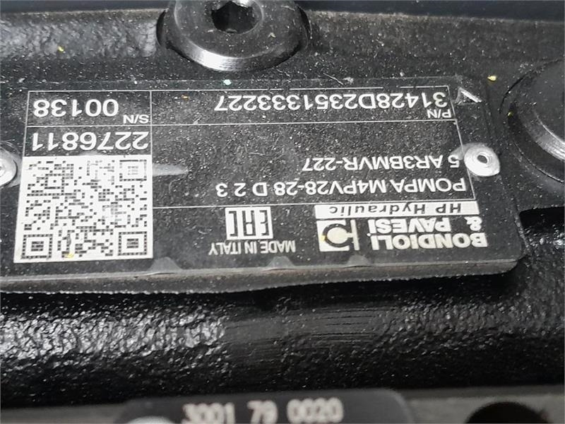 Mini iekrāvējs Eurotrac W11: foto 14