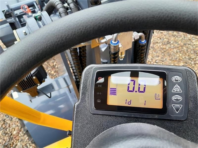 Mini iekrāvējs Eurotrac W11 ELEKTRISK: foto 9