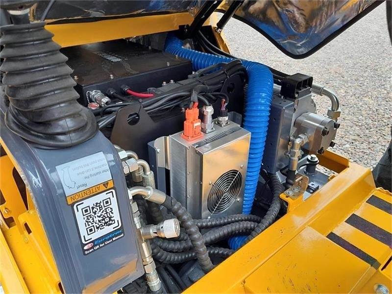 Mini iekrāvējs Eurotrac W11 ELEKTRISK: foto 10