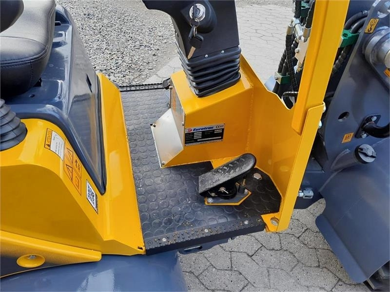 Mini iekrāvējs Eurotrac W11 LAV TÅRN: foto 14 Mini iekrāvējs Eurotrac W11 LAV TÅRN: foto 14