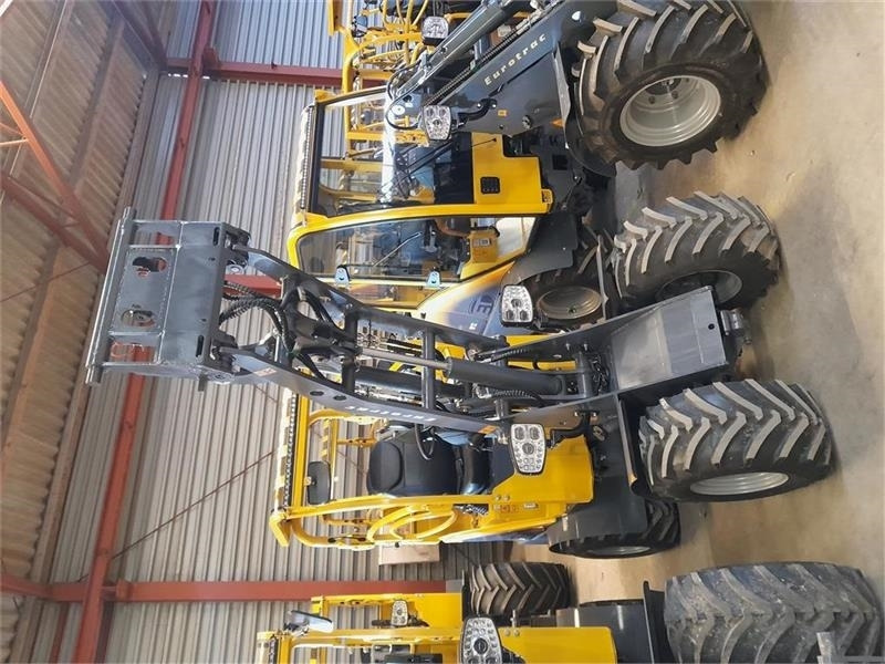 Mini iekrāvējs Eurotrac W11 LAV TÅRN: foto 18 Mini iekrāvējs Eurotrac W11 LAV TÅRN: foto 18