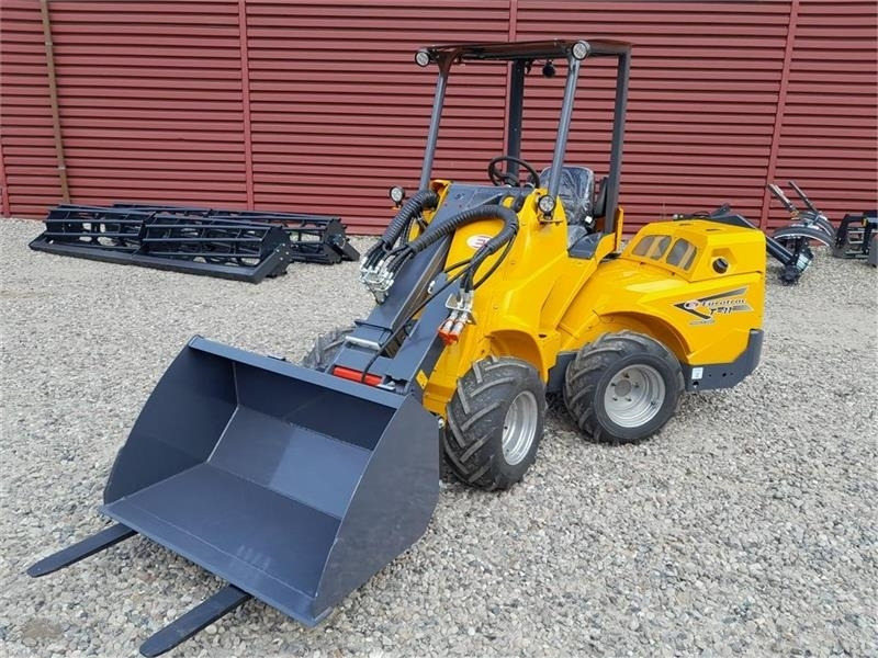 Eurotrac W11 Teleskop - Teleskopiskais riteņu iekrāvējs: foto 4 Eurotrac W11 Teleskop - Teleskopiskais riteņu iekrāvējs: foto 4