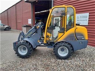 Eurotrac W12S med førerhus, skovl og gafler - Riteņu iekrāvējs: foto 1 Eurotrac W12S med førerhus, skovl og gafler - Riteņu iekrāvējs: foto 1