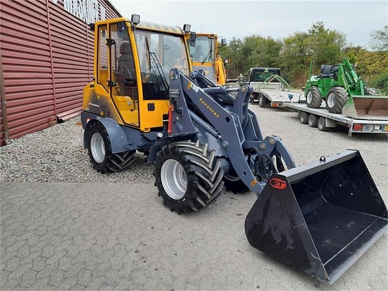 Eurotrac w13f - Mini iekrāvējs: foto 5 Eurotrac w13f - Mini iekrāvējs: foto 5