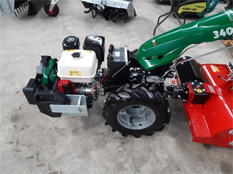 Ferrari 340 el-start - Komunālais traktors: foto 5 Ferrari 340 el-start - Komunālais traktors: foto 5