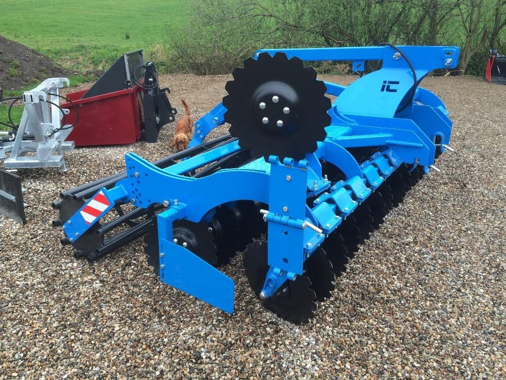 Inter-Tech IT-4000  - Disku ecēša: foto 1 Inter-Tech IT-4000  - Disku ecēša: foto 1