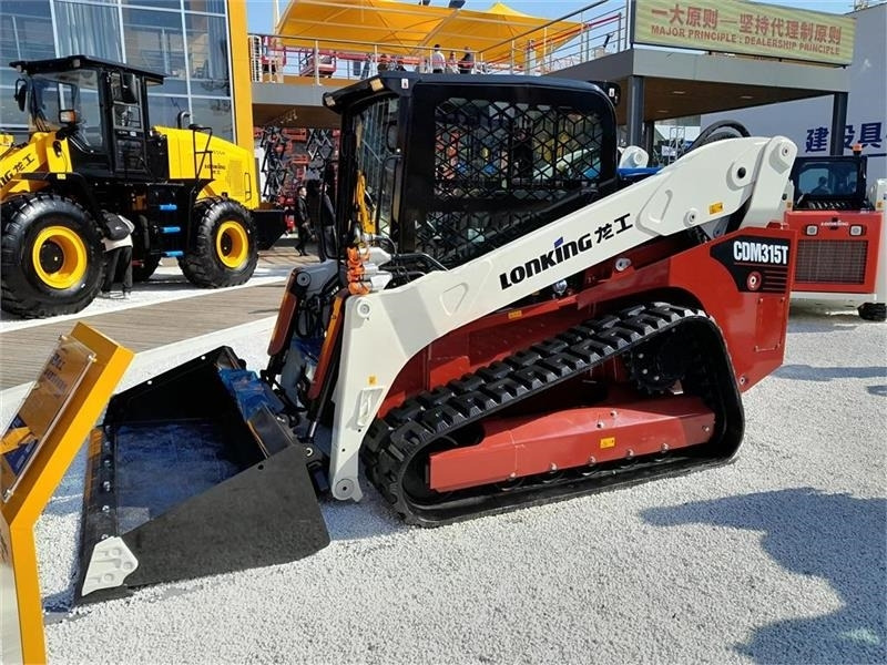 - - - LONKING CDM315T - Kāpurķēžu iekrāvējs: foto 1 - - - LONKING CDM315T - Kāpurķēžu iekrāvējs: foto 1
