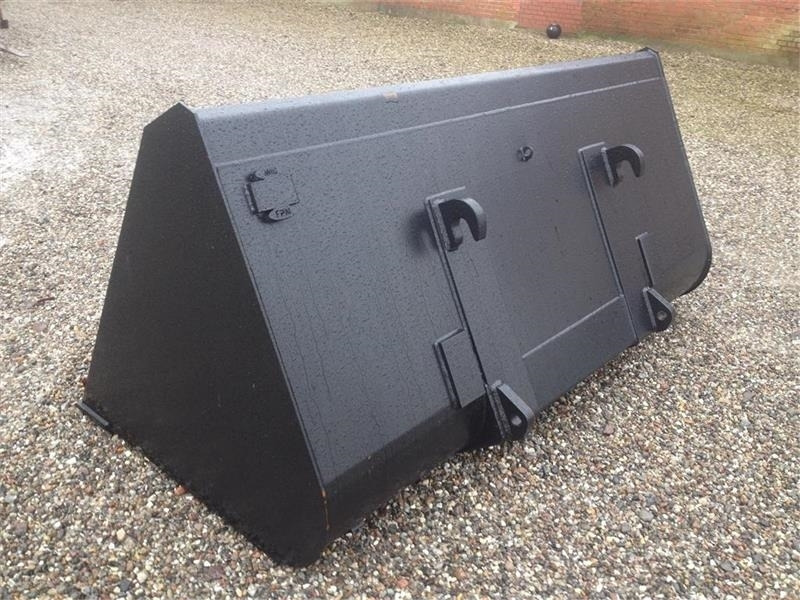 Manitou J-Maskiner Kornskovl - Teleskopiskais iekrāvējs: foto 2 Manitou J-Maskiner Kornskovl - Teleskopiskais iekrāvējs: foto 2