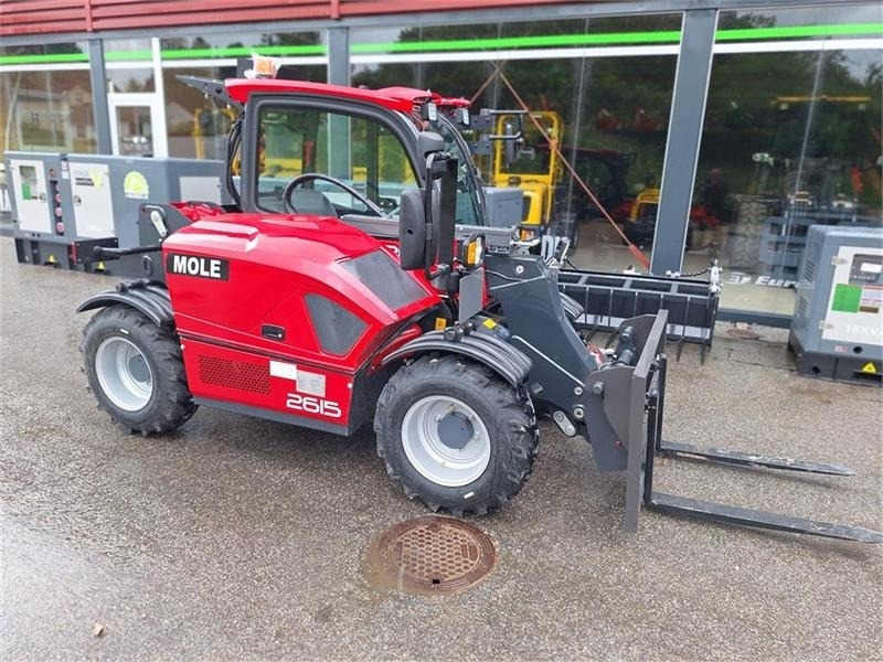 Mole 2615 - Teleskopiskais iekrāvējs: foto 4 Mole 2615 - Teleskopiskais iekrāvējs: foto 4