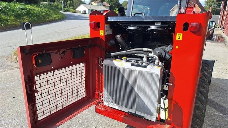 Mole M308 fabriks ny - Kompaktiekrāvējs: foto 5 Mole M308 fabriks ny - Kompaktiekrāvējs: foto 5