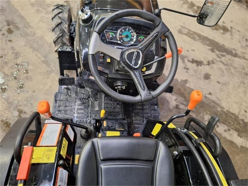 Solis S26 - Komunālais traktors: foto 4 Solis S26 - Komunālais traktors: foto 4