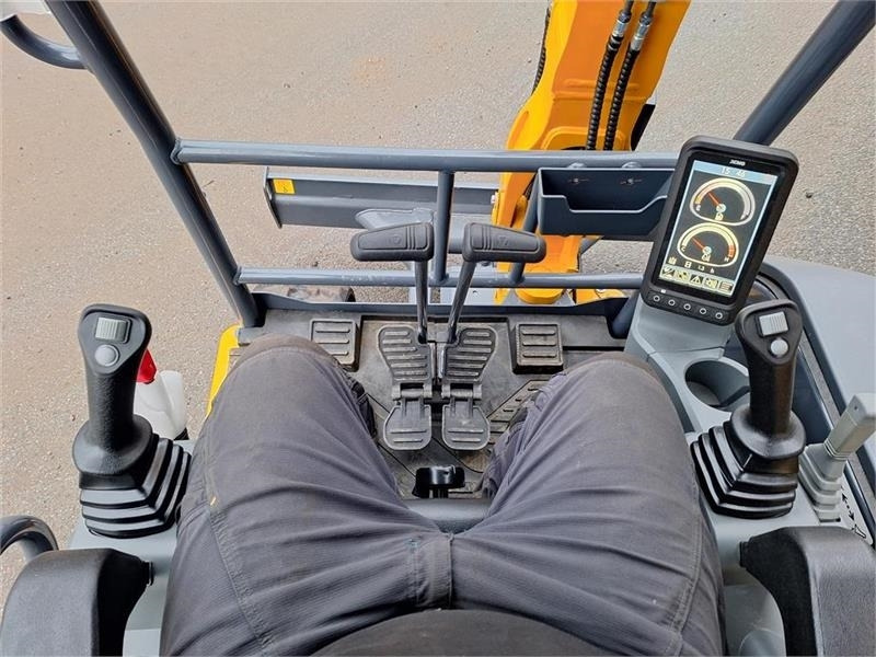 Mini-ekskavators XCMG Xe27e U/KABINE: foto 9