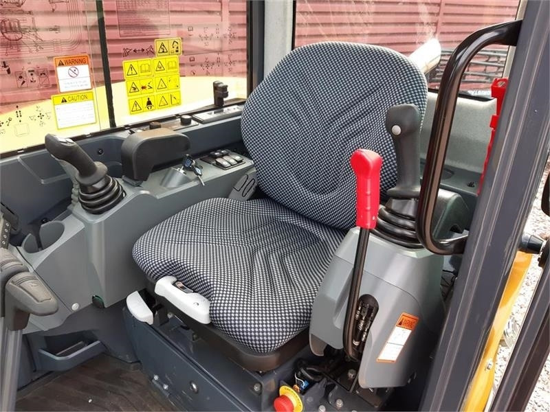 Mini-ekskavators XCMG xe55e: foto 14