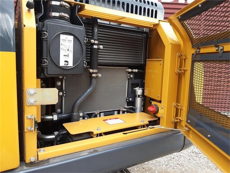 - - - xcmg xe150e - Kāpurķēžu ekskavators: foto 5 - - - xcmg xe150e - Kāpurķēžu ekskavators: foto 5