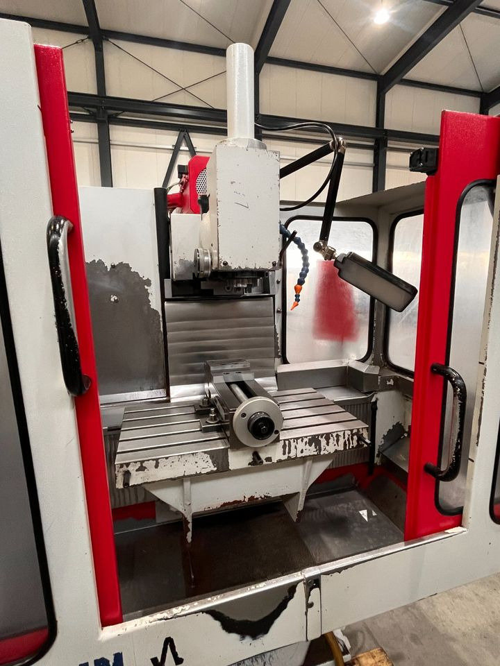 Werkzeugfräsmaschine Fräsmaschine KUNZMANN WF 4/3 TNC124 - Frēzmašīna: foto 2 Werkzeugfräsmaschine Fräsmaschine KUNZMANN WF 4/3 TNC124 - Frēzmašīna: foto 2