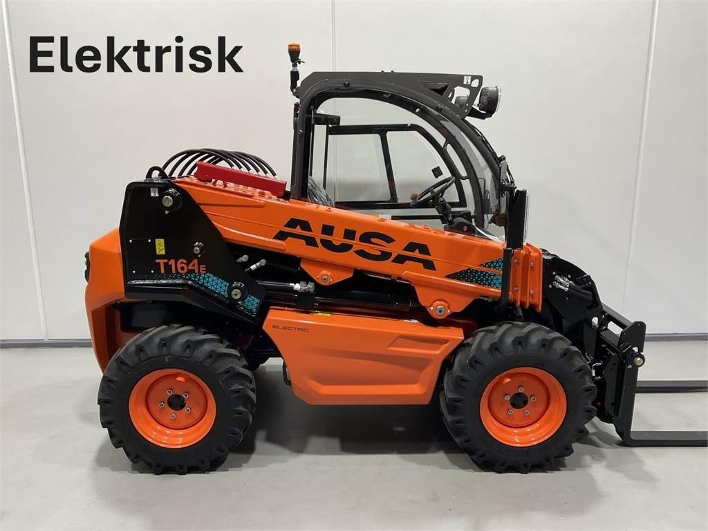 Ausa T164EX4 - Teleskopiskais pacēlājs: foto 1 Ausa T164EX4 - Teleskopiskais pacēlājs: foto 1