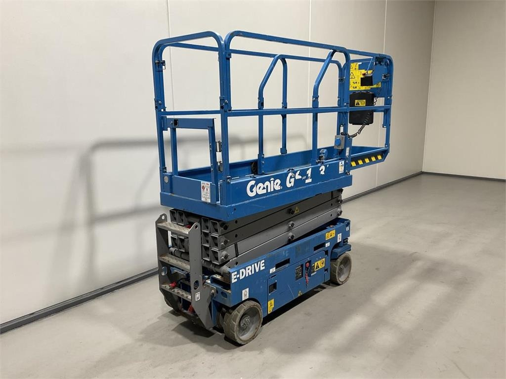 Genie GS-1932 - Šķērveida pacēlājs: foto 3 Genie GS-1932 - Šķērveida pacēlājs: foto 3