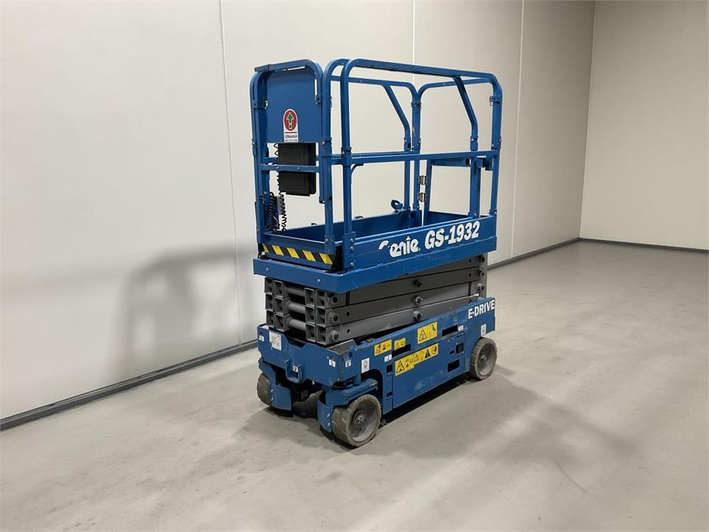 Genie GS-1932 - Šķērveida pacēlājs: foto 5 Genie GS-1932 - Šķērveida pacēlājs: foto 5