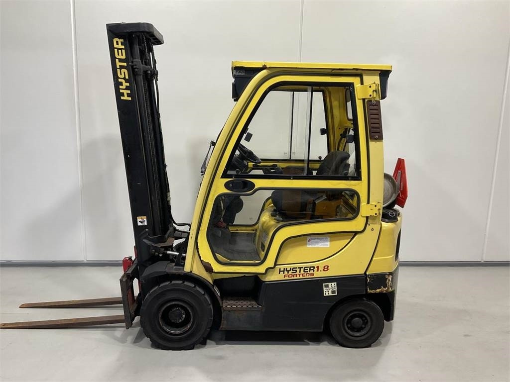 Hyster 1.8FT - Gāzes iekrāvējs: foto 3 Hyster 1.8FT - Gāzes iekrāvējs: foto 3