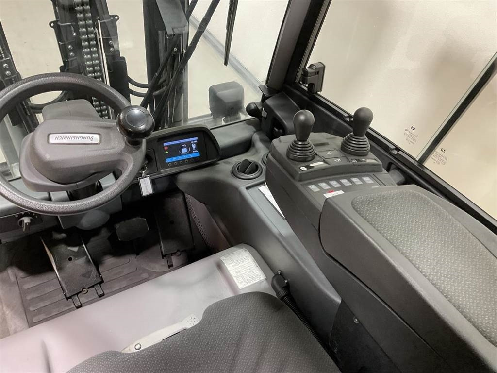 Elektroiekrāvējs Jungheinrich EFG 216 K: foto 6