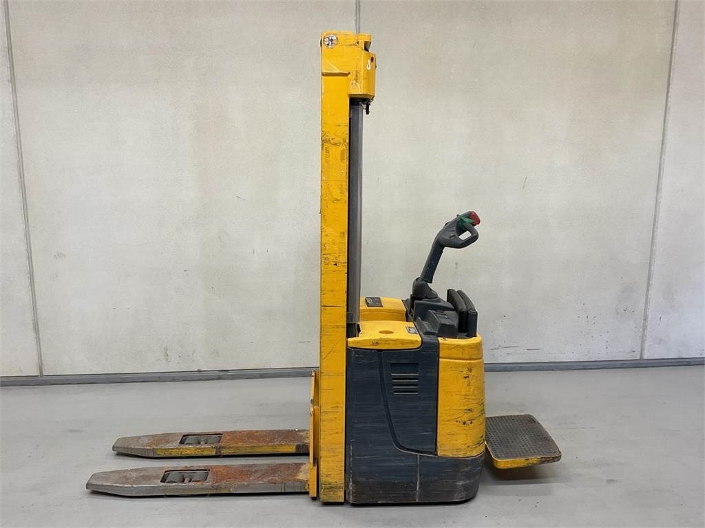 Jungheinrich ERC 214 - Krautņotājs: foto 3 Jungheinrich ERC 214 - Krautņotājs: foto 3