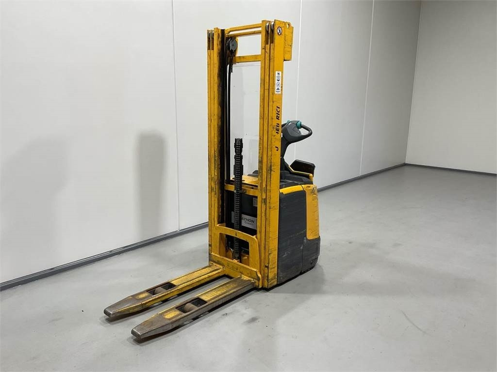 Jungheinrich ERC 214 - Krautņotājs: foto 4 Jungheinrich ERC 214 - Krautņotājs: foto 4