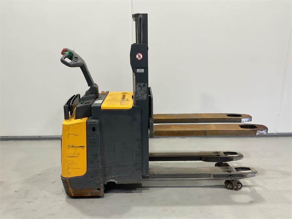 Jungheinrich ERD 220 119 201 ZT - Krautņotājs: foto 1 Jungheinrich ERD 220 119 201 ZT - Krautņotājs: foto 1