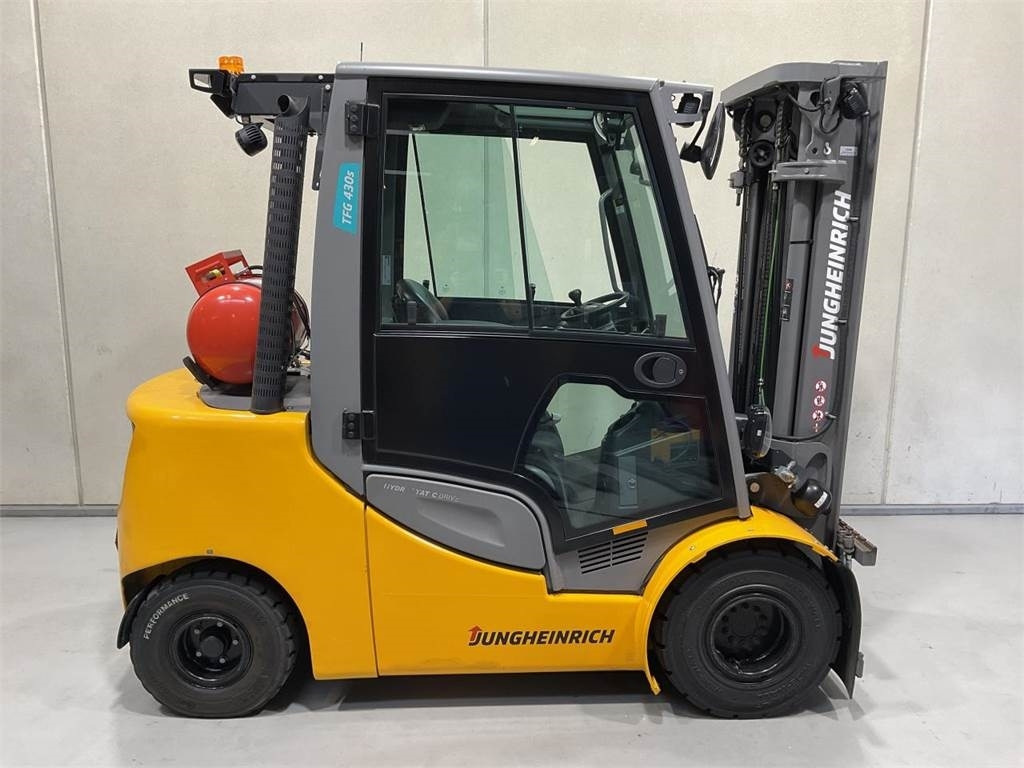 Jungheinrich TFG 430S - Gāzes iekrāvējs: foto 1 Jungheinrich TFG 430S - Gāzes iekrāvējs: foto 1