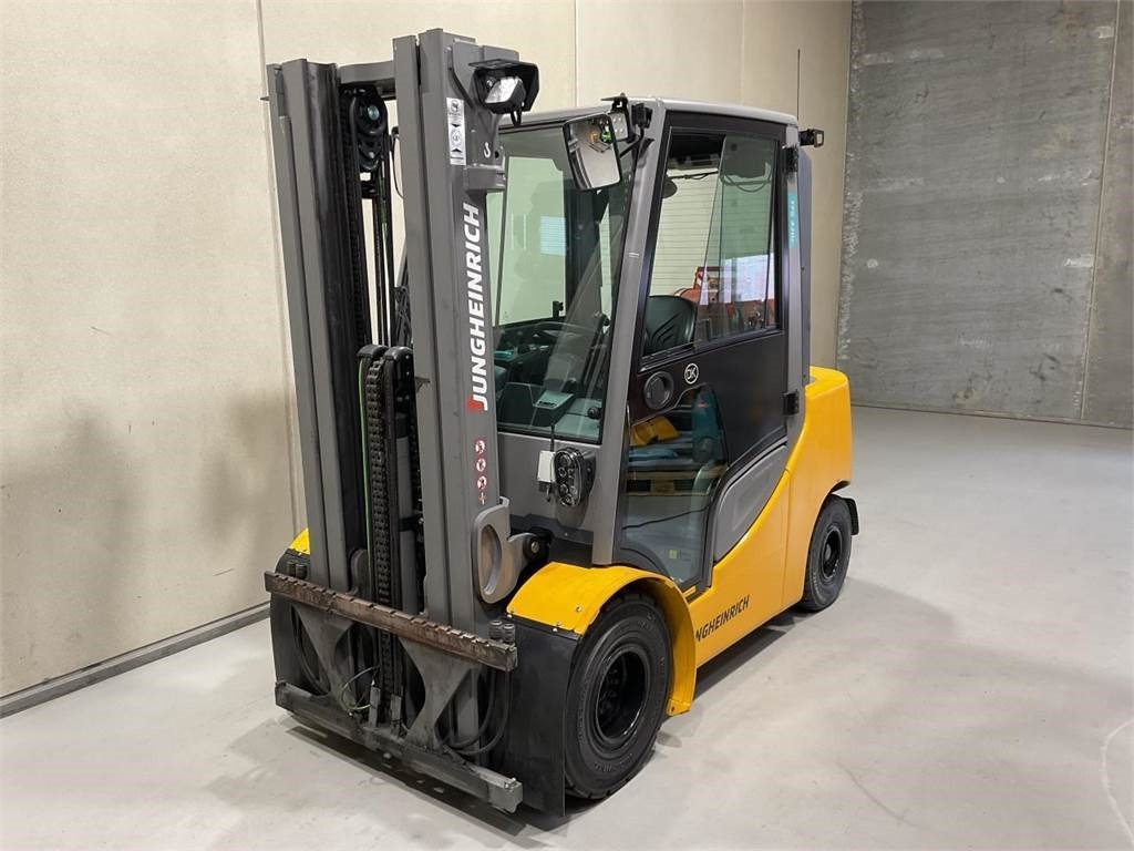 Jungheinrich TFG 430S - Gāzes iekrāvējs: foto 4 Jungheinrich TFG 430S - Gāzes iekrāvējs: foto 4