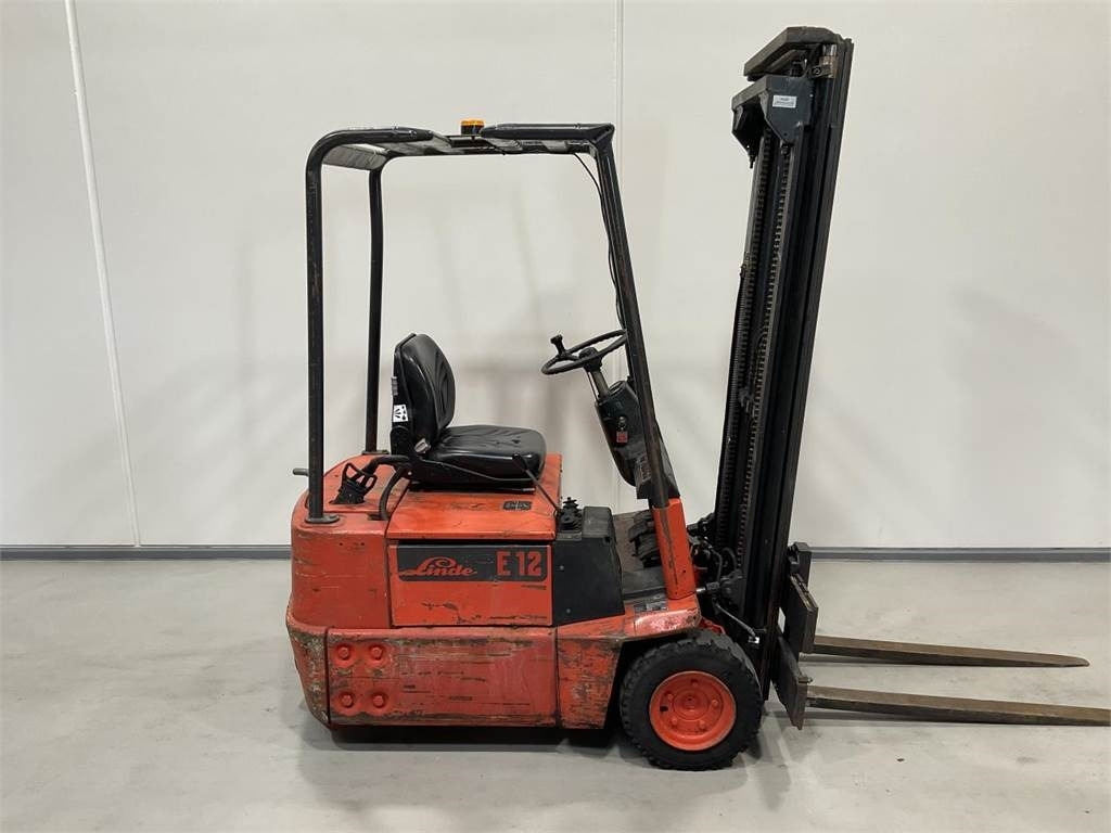 Linde E12 - Elektroiekrāvējs: foto 1 Linde E12 - Elektroiekrāvējs: foto 1