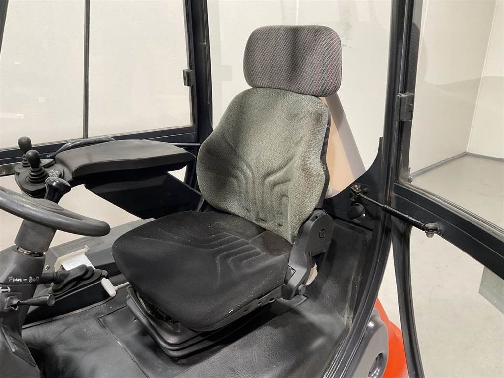 Linde E20P-02 - Elektroiekrāvējs: foto 5 Linde E20P-02 - Elektroiekrāvējs: foto 5