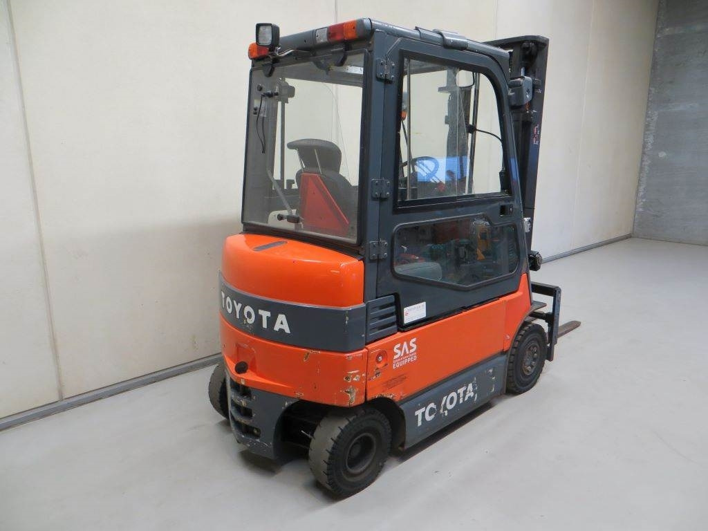 Toyota 7FBMF20 - Elektroiekrāvējs: foto 4 Toyota 7FBMF20 - Elektroiekrāvējs: foto 4