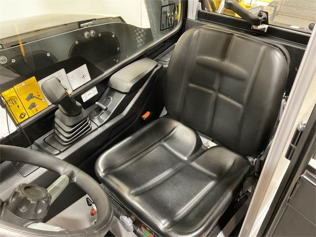 Wacker Neuson TH412  - Teleskopiskais pacēlājs: foto 5 Wacker Neuson TH412  - Teleskopiskais pacēlājs: foto 5