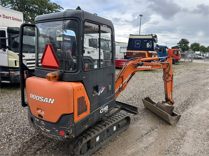 Doosan Slo 18 - 1.8T with bucket packed (Low Hours) - Mini-ekskavators: foto 5 Doosan Slo 18 - 1.8T with bucket packed (Low Hours) - Mini-ekskavators: foto 5