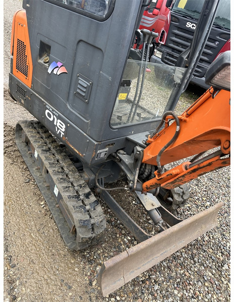 Doosan Slo 18 - 1.8T with bucket packed (Low Hours) - Mini-ekskavators: foto 4 Doosan Slo 18 - 1.8T with bucket packed (Low Hours) - Mini-ekskavators: foto 4